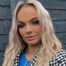 Lorna Nicholson's Instagram, Twitter & Facebook