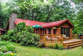 Extras like tvs, grills and fire pits; Lakeside Story 2br Log Cabin Fire Pit Views Cottages For Rent In Naples Maine United States