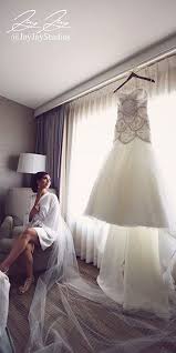 30 Pre Wedding Shots Hanging Wedding Dress Wedding Forward Wedding Dress Photography Hanging Wedding Dress Wedding Shots