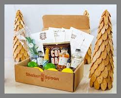 Whether you plan a fun crafternoon with the girlfriends or with the kids, these easy diy valentine's day cards are sure to send the right message to your friends and family this valentine's day! 8 Easy To Ship Gift Ideas For Anyone Who Lives Far Away