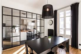 L'îlot simple quant à lui servira de coin repas tout en offrant de nombreux espaces de rangements. Renovation Cuisine Sagne Avec Ilot Central Appartement Lyon 6eme Esszimmer Lyon Von Stellati Renovation