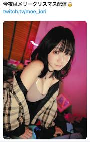 ◇伊織もえ「メリークリスマス配信」を予告、美デコルテショット【写真】：中日スポーツ・東京中日スポーツ