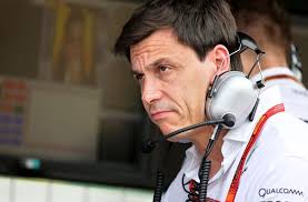 Von toto wolff bis briatore: Start Der Neuen Formel 1 Saison Mercedes Bekennt Sich Zur Formel 1 Sport Stuttgarter Nachrichten