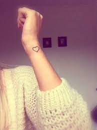 Pin By Beatriz On Cute Heart Tattoo Wrist Small Heart Tattoos Tiny Heart Tattoos