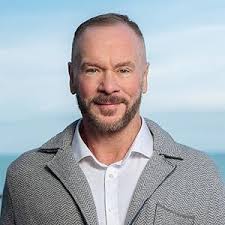 Amazon.com.br: Nora Swan-Foster: livros, biografia, última atualização