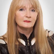 Is it easy enough to get taxi at airport without booking Bolt..Uber  ect..Thanks