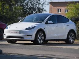 You can now buy the tesla model y standard range rwd in canada. Tesla Model Y Standard Range No Longer Taking Orders Gone From Site