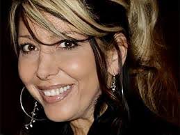 Robin Urbanski's Instagram, Twitter & Facebook