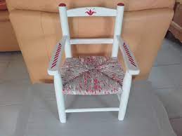 Et voilà la première chaise terminée (la deuxième attendra un peu). Le Rempaillage De Chaises Site De Caloue Deco Relooking