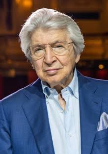 Song writer Manuel Alejandro celebrates 90th birthday at Teatro Real -  thediplomatinspain.com