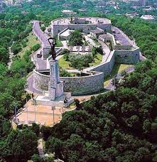 Prenota online la tua casa vacanze, sarà un'esperienza unica! Galeria Citadella Budapest Budapest Budapest Hungary Budapest Holidays
