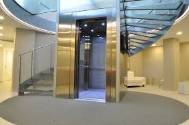 Están relacionados con el ascensor de un edificio de oficinas y tienen en vilo a trabajadores, visitantes y responsables del inmueble. El Ascensor Y Su Efecto En La Arquitectura Y Urbanismo Modernos