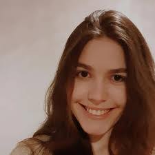 Paula Summa's Instagram, Twitter & Facebook