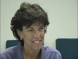 Diane Dear's Instagram, Twitter & Facebook