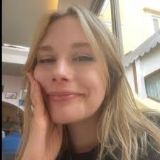 Emma Cary💙 (@cary_eg)