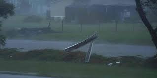 Since the hurricane, this place has gotten too strange.: Bg41lxfkscge3m