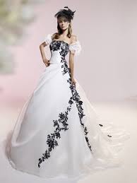 White Wedding Dress With Black Floral Appliques In 2020 Black Wedding Dresses Colored Wedding Dresses Black Wedding Gowns