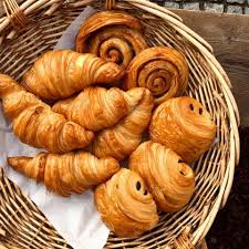 Da ich im libanon geboren wurde, in einer familie, deren wurzeln bis nach syrien, irak und palästina reichen. Backerei Cafe La Maison In Kreuzberg Berlin Creme Guides Kaffee Und Kuchen Backerei Berlin Essen