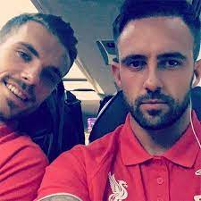 Gareth southgate confirms jordan henderson will remain england captain for world. Photo Jordan Henderson Sends Heartfelt Message To Liverpool Striker Ahead Of Europa League Final