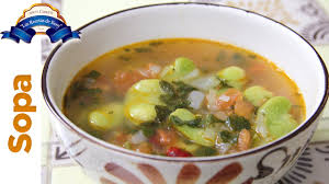 Las habas frescas son un producto de temporada, que está disponible en el mercado durante toda la primavera. Sopa De Haba Verde Las Recetas De Rosy Youtube