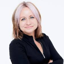 Susan Burry's Instagram, Twitter & Facebook