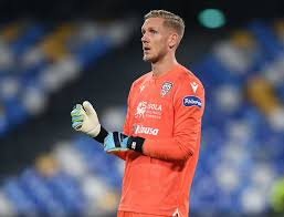 She is the beautiful wife of swedish soccer player robin olsen. Robin Olsen Salta Il Matrimonio La Compagna Svela Il Motivo