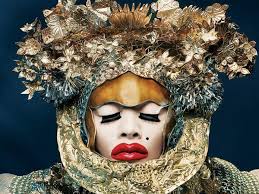 Inclusion between art and fashion, Daniel Lismore's exhibition at the  Palace of Arts in Naples