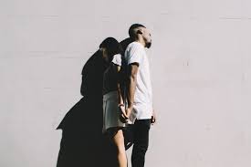 10 Lagu Cinta Beda Agama Liriknya Bikin Sedih