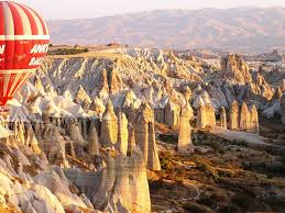4° giorno istanbul / ankara (425 km) prima colazione in albergo e partenza per la capitale della turchia: Cappadocia Viaggio In Turchia Dalle Mongolfiere Al Mare Club Med Magazine