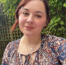 Hey everyone, looking for a hairdresser that's good with curly hair but can  also cut mullet style hair. Thanks in advance ☺️