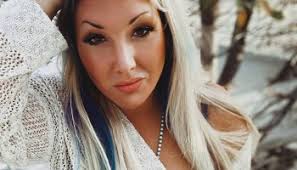 Mia K lanza su emotivo sencillo "Come Back"