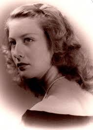 Marta Ray's Instagram, Twitter & Facebook