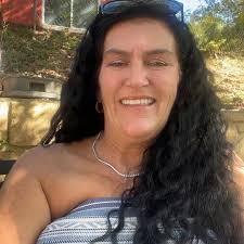 I ain't met a girl with her own Crib, Own Car, money & a queen size bed  yet😆😂