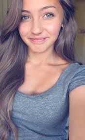 The Kind Of Girl That Makes You Forget How To Talk Hair Color Brown Hair Blue Eyes Hair