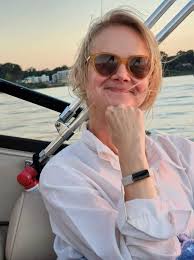 Please help us congratulate Lieutenant Laura C. Taylor, Cambridge  District/New Philadelphia Post, who retired today after 30 years of service  to the Ohio State Highway Patrol and the citizens of Ohio.