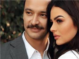 مشاهدة الحلقة 6 السادسة من مسلسل الدراما المصري انصاف مجانين كامل بطولة احمد خالد صالح و اسماء جلال و رامى الطمباري نسخة اصلية hd. ØªØ¹Ø±Ù Ø¹Ù„Ù‰ ÙØ§Ø±Ù‚ Ø§Ù„Ø³Ù† Ø¨ÙŠÙ† Ø£Ø­Ù…Ø¯ Ø®Ø§Ù„Ø¯ ØµØ§Ù„Ø­ ÙˆÙ‡Ù†Ø§Ø¯ÙŠ Ù…Ù‡Ù†Ù‰ Ø¨ÙˆØ§Ø¨Ø© Ø£Ø®Ø¨Ø§Ø± Ø§Ù„ÙŠÙˆÙ… Ø§Ù„Ø¥Ù„ÙƒØªØ±ÙˆÙ†ÙŠØ©