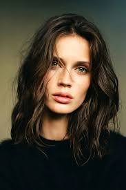 25 Inspiring Long Bob Hairstyles in 2025