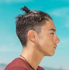 Just like the man bun, this style can be worn by a diverse set of men with different hair types. 35 Fabulous Ponytail Hairstyles For Men 2021