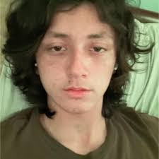 Cecilia Putnam's Instagram, Twitter & Facebook