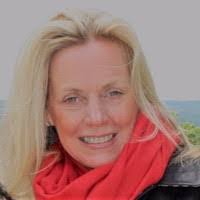 Edith Wolf's Instagram, Twitter & Facebook