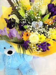 Our Beautiful Bliss Flowers Gift Set That Went Out To Welcome A New Bundle Of Joy To The World On Such A Gorgeous Day We W Flower Gift Flowers