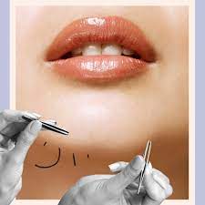 Chin hair in females is relatively common. Female Chin Hair 6 Things Hair On Your Chin Can Mean