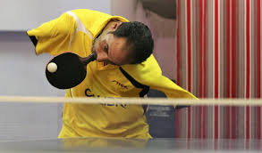 ¿cuáles son las clases de tenis paralímpico? Video Atleta Paralimpico Sin Brazos Sorprende Con Su Habilidad Para El Tenis De Mesa Astrolabio