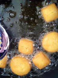 The temperatures in my home state have been all over the place. Half Cake Mandazi Recipe Spiced Doughnuts Mandazi Recipe Recipes Doughnuts