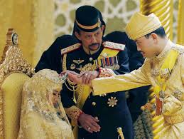 His royal highness the crown prince and senior minister at the prime minister's . Konigsfamilie Von Brunei So Viel Prunk Passt In Eine Hochzeit Gala De