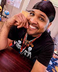 Good morning!!! Happy Thursday!!!! Go have a great day and be awesome  sauce!!!