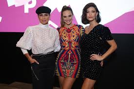 Alexia, luna and kyra need to join the witness protection program and change their lives after witnessing a crime. Sabor E Charme No Lancamento Da Novela Salve Se Quem Puder