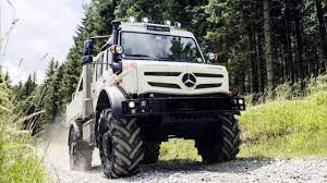 Mercedes Benz Unimog Uhe 5023 Pure White Off Road Mercedes Unimog Mercedes Benz Unimog Unimog
