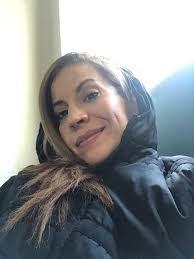 Lo bueno de los hospitales es que usas tus jackets de invierno más a  menudo😩😂 #SiemprehayUnÁnguloPositivo😜 #PapiDLB🙏