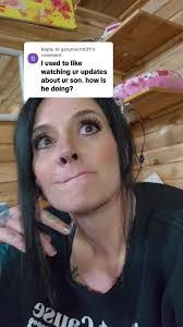 Kristen Earhart's Instagram, Twitter & Facebook